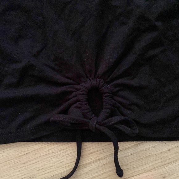 Forever 21 Stretchy Crop Top - Picture 3 of 4